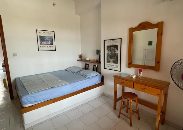 - Paros, Vassilia - 2 Alikí